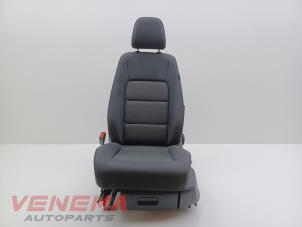 Gebruikte Stoel links Volkswagen Golf Sportsvan (AUVS) 1.2 TSI 16V BlueMOTION Prijs € 189,99 Margeregeling aangeboden door Venema Autoparts