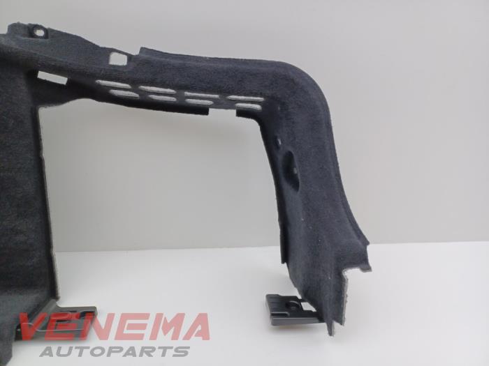 Kofferbakbekleding rechts van een BMW 4 serie Gran Coupe (F36) 420i 2.0 TwinPower Turbo 16V 2017