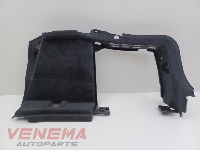 Kofferbakbekleding rechts van een BMW 4 serie Gran Coupe (F36) 420i 2.0 TwinPower Turbo 16V 2017