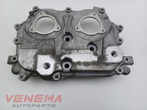 Gebruikte Distributiedeksel Mercedes A (W176) 1.6 A-180 16V Prijs € 34,99 Margeregeling aangeboden door Venema Autoparts