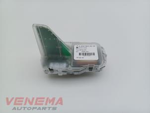 Gebruikte Antenne Mercedes GLE (W166) 350d 3.0 V6 24V BlueTEC 4-Matic Prijs € 49,99 Margeregeling aangeboden door Venema Autoparts