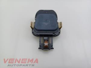 Gebruikte Regensensor Mercedes GLE (W166) 350d 3.0 V6 24V BlueTEC 4-Matic Prijs € 29,99 Margeregeling aangeboden door Venema Autoparts