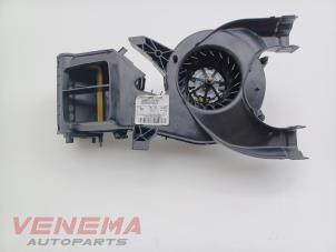 Gebruikte Kachel Ventilatiemotor Mercedes GLE (W166) 350d 3.0 V6 24V BlueTEC 4-Matic Prijs € 59,99 Margeregeling aangeboden door Venema Autoparts
