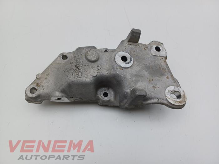 Gebruikte Versnellingsbak Steun Citroen C1 1.2 PureTech 82 12V Prijs € 29,99 Margeregeling aangeboden door Venema Autoparts