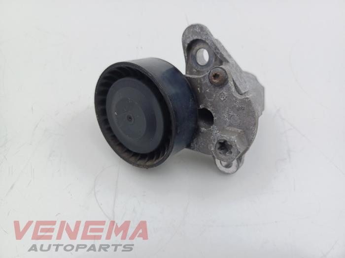 Gebruikte Spanrol Multiriem Seat Ibiza V (KJB) 1.0 12V Prijs € 19,99 Margeregeling aangeboden door Venema Autoparts