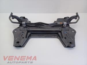 Gebruikte Subframe Peugeot 208 II (UB/UH/UP) 1.2 Vti 12V PureTech 75 Prijs € 109,99 Margeregeling aangeboden door Venema Autoparts