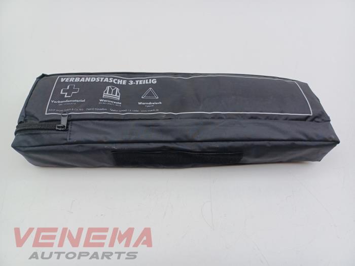 Gebruikte Diversen Volkswagen Golf VIII (CD1) 1.0 eTSI 12V Prijs € 14,99 Margeregeling aangeboden door Venema Autoparts