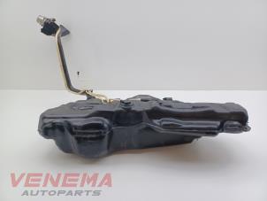 Gebruikte Tank Seat Ibiza V (KJB) 1.0 12V Prijs € 99,99 Margeregeling aangeboden door Venema Autoparts