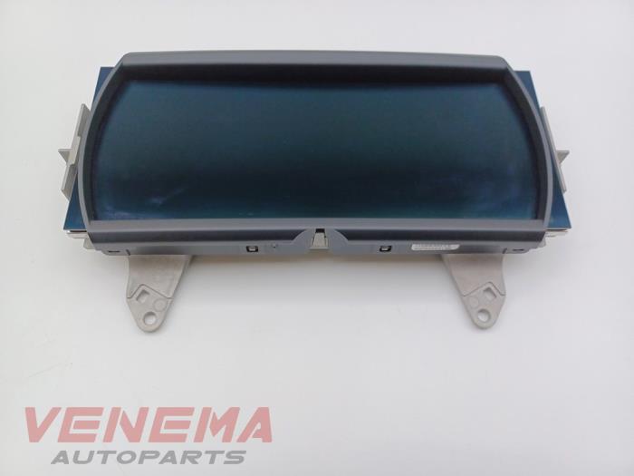 Gebruikte Display Interieur Mini Mini (F56) 2.0 16V Cooper S Prijs € 799,99 Margeregeling aangeboden door Venema Autoparts