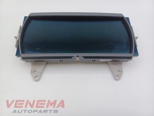 Gebruikte Display Interieur Mini Mini (F56) 2.0 16V Cooper S Prijs € 799,99 Margeregeling aangeboden door Venema Autoparts