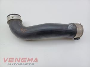 Gebruikte Intercooler Slang Mercedes GLE (W166) 350d 3.0 V6 24V BlueTEC 4-Matic Prijs € 29,99 Margeregeling aangeboden door Venema Autoparts