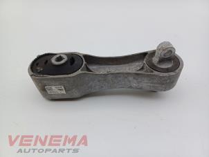 Gebruikte Motorsteun Mini Mini (F56) 2.0 16V Cooper S Prijs € 29,99 Margeregeling aangeboden door Venema Autoparts