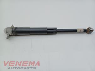 Gebruikte Schokdemper links-achter Seat Ibiza V (KJB) 1.0 12V Prijs € 19,99 Margeregeling aangeboden door Venema Autoparts