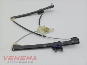 Gebruikte Raammechaniek 4Deurs rechts-achter Audi Q7 (4MB/4MG) 3.0 TDI V6 24V Prijs € 29,99 Margeregeling aangeboden door Venema Autoparts