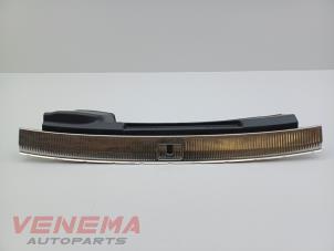 Gebruikte Afdekking slotvanger achter Audi Q7 (4MB/4MG) 3.0 TDI V6 24V Prijs € 69,99 Margeregeling aangeboden door Venema Autoparts