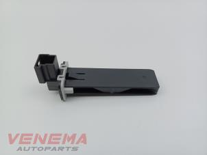 Gebruikte Temperatuursensor binnen BMW 1 serie (F21) 120i 2.0 16V Prijs € 9,99 Margeregeling aangeboden door Venema Autoparts