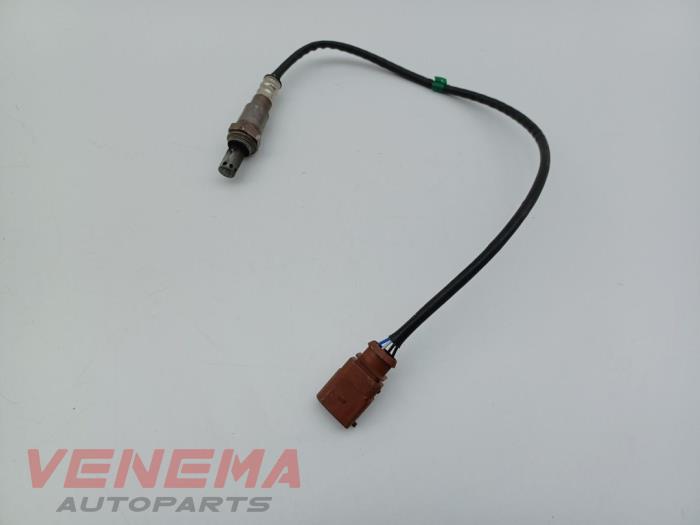 Gebruikte Lambda Sonde Volkswagen Golf VIII (CD1) 1.0 eTSI 12V Prijs € 14,99 Margeregeling aangeboden door Venema Autoparts