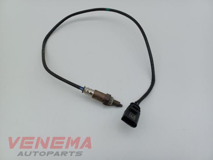 Gebruikte Lambda Sonde Volkswagen Golf VIII (CD1) 1.0 eTSI 12V Prijs € 9,99 Margeregeling aangeboden door Venema Autoparts