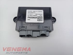 Gebruikte Module Centrale Deurvergrendeling Ford Fiesta 7 1.0 EcoBoost 12V 100 Prijs € 24,99 Margeregeling aangeboden door Venema Autoparts