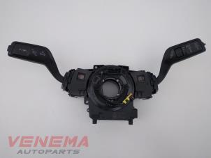 Gebruikte Combischakelaar Stuurkolom Ford Fiesta 7 1.0 EcoBoost 12V 100 Prijs € 34,99 Margeregeling aangeboden door Venema Autoparts