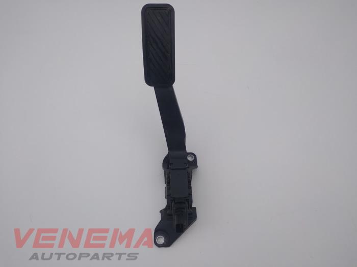 Gaspedaal van een Ford Fiesta 7 1.0 EcoBoost 12V 100 2018