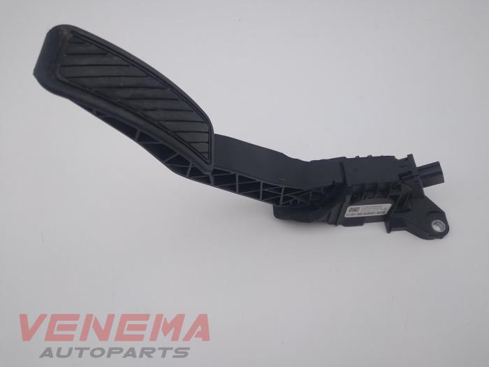 Gaspedaal van een Ford Fiesta 7 1.0 EcoBoost 12V 100 2018