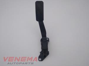 Gebruikte Gaspedaal Ford Fiesta 7 1.0 EcoBoost 12V 100 Prijs € 24,99 Margeregeling aangeboden door Venema Autoparts