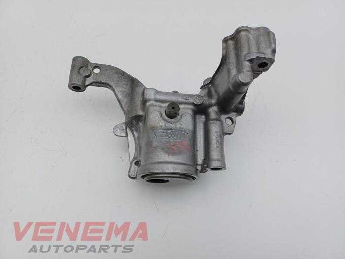 Gebruikte Oliepomp Ford Focus 3 Wagon 1.0 Ti-VCT EcoBoost 12V 125 Prijs € 69,99 Margeregeling aangeboden door Venema Autoparts
