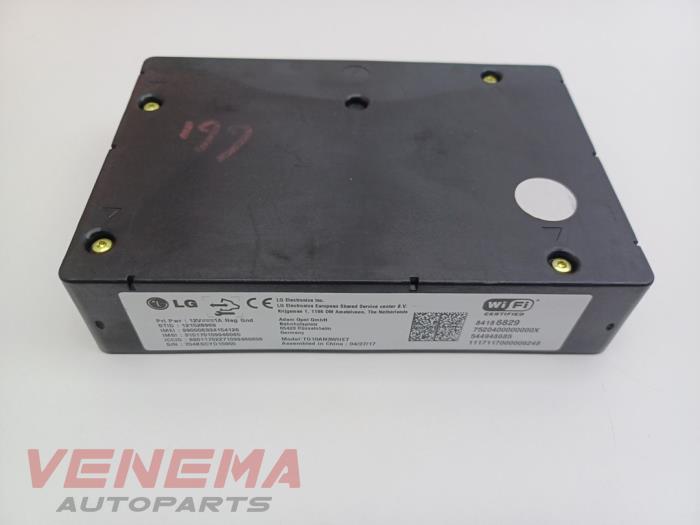 Gebruikte WiFi module Opel Astra K Sports Tourer 1.6 BiTurbo CDTI 16V Prijs € 99,99 Margeregeling aangeboden door Venema Autoparts