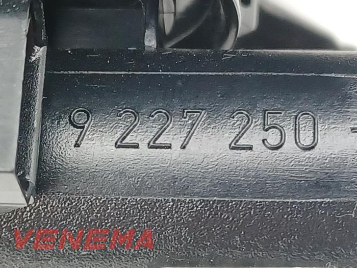 Dashboardkastje van een BMW 1 serie (F21) 120i 2.0 16V 2018