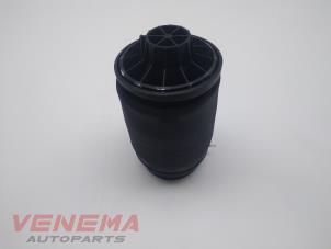 Gebruikte Luchtbalg Mercedes GLE (W166) 350d 3.0 V6 24V BlueTEC 4-Matic Prijs € 89,99 Margeregeling aangeboden door Venema Autoparts