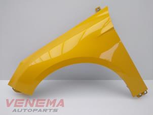 Gebruikte Scherm links-voor Ford Focus 3 ST 2.0 ST EcoBoost 16V Prijs € 74,99 Margeregeling aangeboden door Venema Autoparts