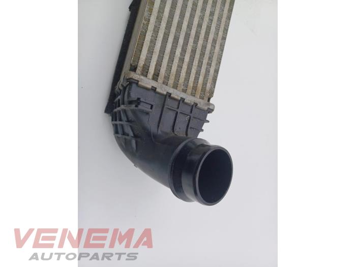 Intercooler van een Opel Astra K Sports Tourer 1.6 BiTurbo CDTI 16V 2017