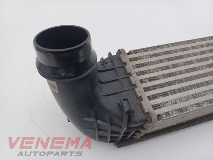 Intercooler van een Opel Astra K Sports Tourer 1.6 BiTurbo CDTI 16V 2017