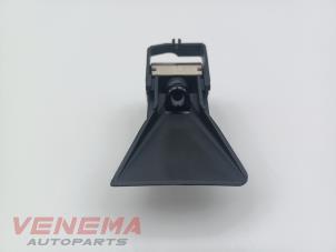 Gebruikte Camera voorzijde BMW 5 serie (F10) 550i V8 32V TwinPower Turbo Prijs € 174,99 Margeregeling aangeboden door Venema Autoparts