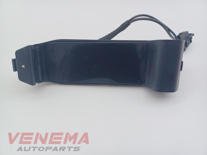 Gebruikte Diversen BMW 5 serie (F10) 550i V8 32V TwinPower Turbo Prijs € 49,99 Margeregeling aangeboden door Venema Autoparts