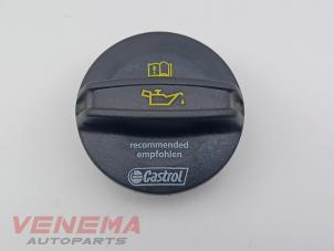Gebruikte Oliedop Volkswagen Golf VII (AUA) 1.6 TDI BMT 16V Prijs € 9,99 Margeregeling aangeboden door Venema Autoparts
