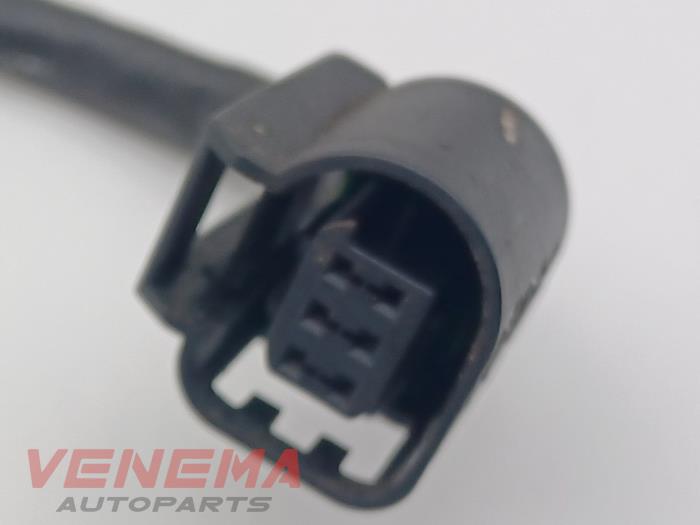 Lambda Sonde van een BMW 5 serie (F10) 550i V8 32V TwinPower Turbo 2010