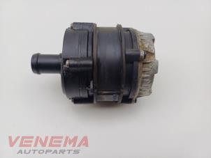 Gebruikte Waterpomp Volkswagen Golf VII (AUA) 1.4 GTE 16V Prijs € 14,99 Margeregeling aangeboden door Venema Autoparts