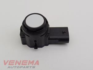 Gebruikte PDC Sensor Volkswagen Golf VIII (CD1) 1.0 eTSI 12V Prijs € 19,99 Margeregeling aangeboden door Venema Autoparts