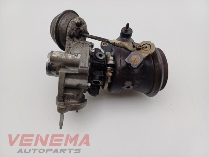 Gebruikte G-lader Peugeot 208 I (CA/CC/CK/CL) 1.2 12V e-THP PureTech 110 Prijs € 224,99 Margeregeling aangeboden door Venema Autoparts