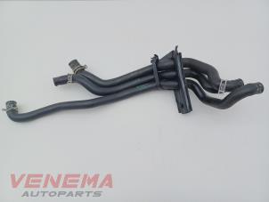 Gebruikte Slang (diversen) BMW 5 serie (F10) 550i V8 32V TwinPower Turbo Prijs € 39,99 Margeregeling aangeboden door Venema Autoparts