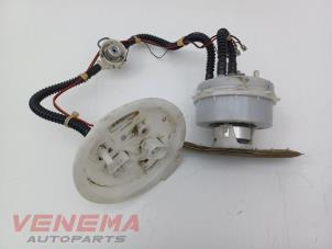 Gebruikte Tank element Pomp BMW 5 serie (F10) 550i V8 32V TwinPower Turbo Prijs € 149,99 Margeregeling aangeboden door Venema Autoparts