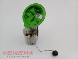 Gebruikte Tank element Pomp Volkswagen Golf VII (AUA) 1.4 GTE 16V Prijs € 49,99 Margeregeling aangeboden door Venema Autoparts