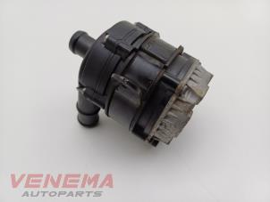 Gebruikte Waterpomp Volkswagen Golf VII (AUA) 1.4 GTE 16V Prijs € 14,99 Margeregeling aangeboden door Venema Autoparts