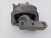 Motorsteun van een Volkswagen Caddy III (2KA,2KH,2CA,2CH), 2004 / 2015 1.9 TDI, Bestel, Diesel, 1.896cc, 55kW (75pk), FWD, BSU, 2005-09 / 2010-08, 2KA 2010