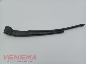 Gebruikte Ruitenwisserarm achter Mercedes C Estate (S205) C-250 CDI BlueTEC, C-250 d 2.2 16V Prijs € 14,99 Margeregeling aangeboden door Venema Autoparts