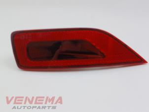 Gebruikte Bumper reflector rechts-achter Volkswagen T-Cross 1.0 TSI 115 12V Prijs € 19,99 Margeregeling aangeboden door Venema Autoparts