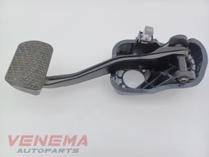 Gebruikte Rempedaal Mercedes C Estate (S205) C-250 CDI BlueTEC, C-250 d 2.2 16V Prijs € 39,99 Margeregeling aangeboden door Venema Autoparts