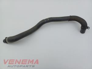 Gebruikte Koelwaterslang Mercedes C Estate (S205) C-250 CDI BlueTEC, C-250 d 2.2 16V Prijs € 14,99 Margeregeling aangeboden door Venema Autoparts